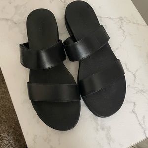 Hush puppies Black Sandals